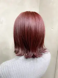 ブリーチを使わないダブルカラー👩🏼✨ ブリーチを使わず髪の毛のベースを明るくして、カラーをします🌼