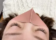 ✨フラットラッシュ120本✨持ちの良さが大人気！ナチュラルな仕上がり。