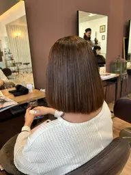 うねり広がり縮毛矯正