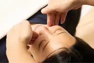 小顔矯正マッサージ６０分　筋肉をほぐして骨格調整しますので痛も無く小顔へと導きます！