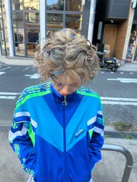 【透明感最強】カット＋ブリーチカラー💛