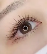 オフのみですと1500円、追加メニューは1100円となります。