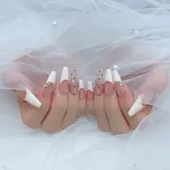 🩷チップ長だし🩷10本アート(手描きあり)パーツ・シールつけ放題