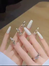 🤩ワンカラー　　キラキラ　2本埋め尽くしネイル💅🉐4500円　オフ➕1000円