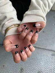 【新規★100色から選べる】フレンチ￥7150→¥6050 ※ジェルオフ込