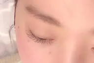 メニューにお迷いの方‼️自まつ毛に優しいまつ毛パーマorフラットラッシュエクステ80本✨ご来店頂いてからご相談😊