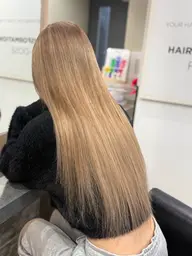 💛ケアブリーチカラー＋カット＋シールエクステ相談(当日施術OK)