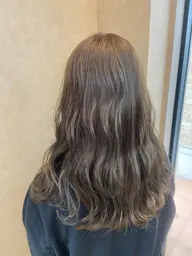 ブリーチ(ケアブリーチ)+アドミオカラー+3stepトリートメント