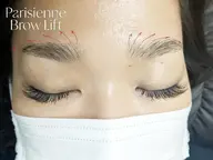 《パリジェンヌブロウリフト》6600円→4400円