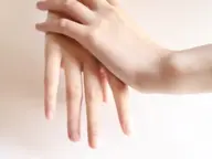 ハンド🖐️ソフトジェルオフのみ◇オフ・長さ・表面整え・マニキュアベースコート（栄養剤配合）