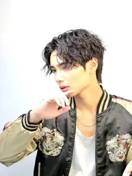 🔴学割U24🔴メンズカット➕パーマ➕スタイリング（➕眉カット別途1100円で可）