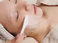 🤍˗ˋˏ 毛穴・角質・ニキビˎˊ˗🧼光フォト➕炭酸ガスパック《デコルテ付き》