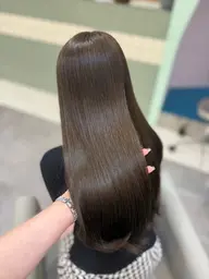 【5月クーポン🪞】似合わせカット+艶カラー ＊ブリーチ無しカラー