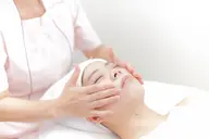 たるみ・くすみ・乾燥などに、対応したベーシックコース