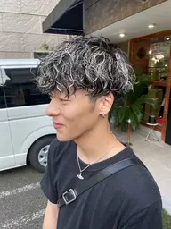 メンズカットパーマハイライト