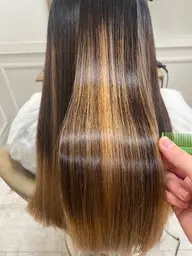 【トリートメントメニュー】複数のお悩み解決！Aujua トリートメント