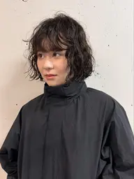【くせ毛に悩む方へ】くせ毛カット+パーマ🍃くせ毛を活かしたカットとパーマで毎日の朝がラクにオシャレを楽しめるデザインに