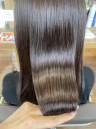 おすすめセットメニュー　まとまる髪質改善(12000円)+カット(5000円)+艶髪シルクトリートメント(6600円)