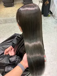 🎀《早朝🈹ワンカラー¥4,000❕》🎀アルカリ除去カラー➕シャンプー➕トリートメント➕ブロー✨️🤍