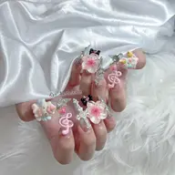 【お気に入りした方】130分以内:デザイン持ち込み➕長さ出し10本➕アートやり➕パーツ付け放題