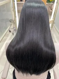 【✨梅雨前オススメ✨】縮毛矯正(カット込み)🫧＋極上トリートメント🧴