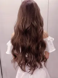 外国人風透明感カラー+3種トリートメント（エクステをつけてのカラーは9000円一律）