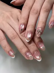 モデル限定価格　・チップ長さ出し・シンプルデザイン 4本デザイン(オフ追加料金1000円～）