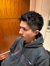 刈り上げスタイル