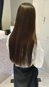 🍓うる艶ワンカラー＋手触りアップトリートメント🫧シャンプーブロー込み　8800→5900