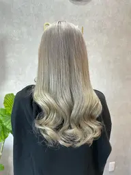 ダブルカラー(ケアブリーチ使用)+シャンプーブロー+最高質感トリートメント