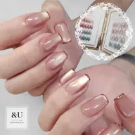 enoi🪞✨  \ ミルクマグネット × ギャリッターフレンチ /