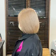 W color（ブリーチ有無）