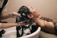 【寝ても疲れが取れない方へ】首・肩の重さを頭からゆるめるヘッドスパ60分