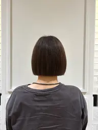 ワンレングスボブ（肩上以上）