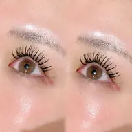 &Healthy(アンドヘルシー)✨ダブルorバインドエクステ100束＋まつげパーマ 【赤羽/束感仕上げ】