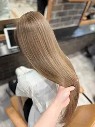 U22♡🌬️黒染め落とし🌬️♡【黒染め落としブリーチ➕カラー➕クイックトリートメント】