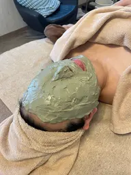 お顔もっともっと小さく✨顔筋美骨・小顔フェイシャル＋クレイテラピー