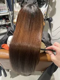 アルカリ縮毛矯正
