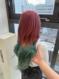人と被りたくない派の方☝️グラデーションカラー＋レイヤーカット🇰🇷（ケアブリーチ込の価格になります）