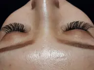 自まつ毛が少ない方に🌟《ｶﾗｰ無料&ｺｰﾃｨﾝｸﾞ付》ﾎﾞﾘｭｰﾑﾗｯｼｭ300本