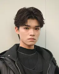 デザインメンズカット＋ケアパーマ＋トリートメント付き