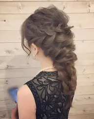 【平日再来】14時半から18時までヘアセット¥1900→¥1700!!