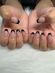 フレンチネイル