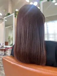 【縮毛矯正＋毛先カット】髪質改善縮毛矯正で髪をいたわり架橋しながら艶髪施術✨