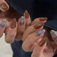 ニュアンスうねうねチェックネイル