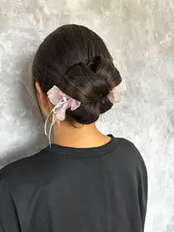 【営業時間外⚠️早朝クーポン☀️8-9時台のご予約】通常ヘアセット🌻結婚式やイベントに...既製品の飾りはこちらから◎