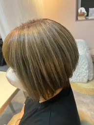 白髪ぼかしハイライトカラー＋ケアトリートメント(S.B込)