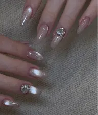 ヌードキャッツアイネイル。長さだし