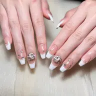 ⭐初回ソフトジェルオフ無料⭐ 🍒チップ＋ジェル長さだし⭐️持ち込みデザイン⭐️アート1️⃣0️⃣本