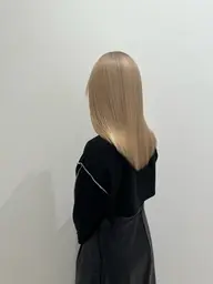 【髪の事を考えた艶髪ハイトーン】ダメージ最小限のケアブリーチ＋ケアカラー＋Oggi otto